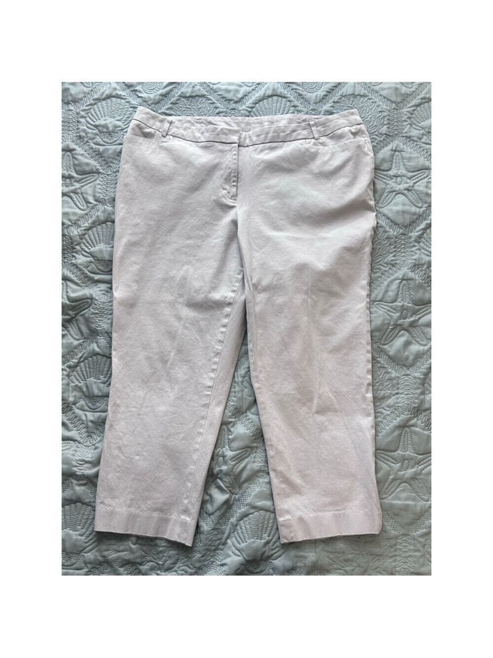 Lane Bryant Light Gray Capri Pants Plus Size 18 Slim Polished Crop - Picture 2 of 13